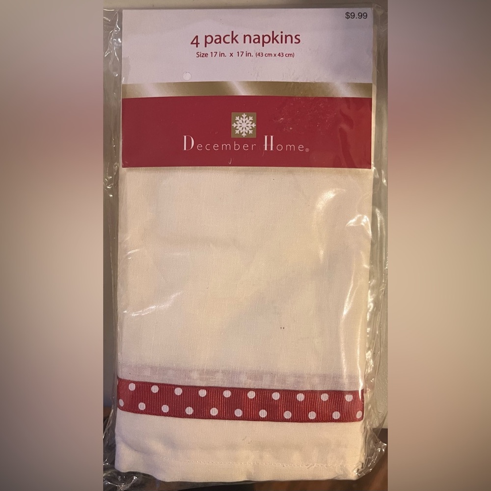 4-Pack Cloth Napkins December Home 17in x 17in